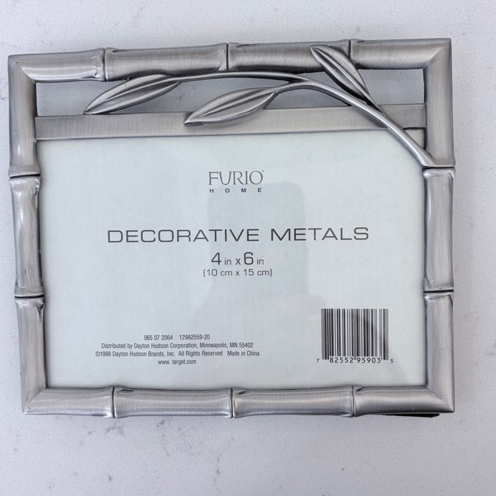 Furio Home Silver Metal Bamboo Leaf Picture Frame 4x6 Decorative Vintage 1998‎